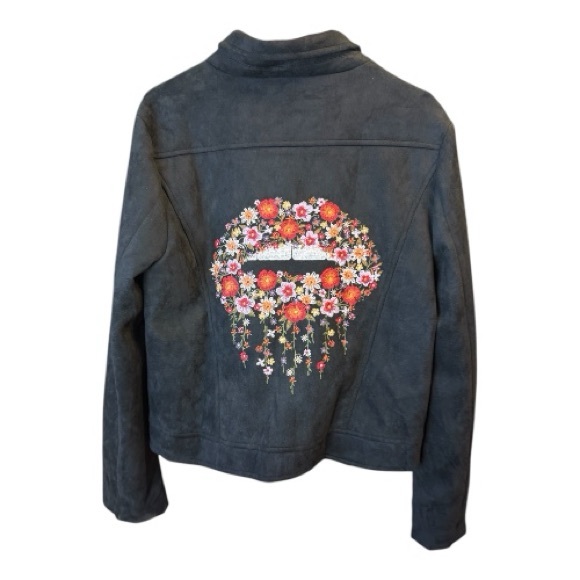 Savanna Jane Jackets & Blazers - Savanna Jane Faux‎ Suede Moto Jacket Black w/ Embroidered Floral Lips NWOT Large